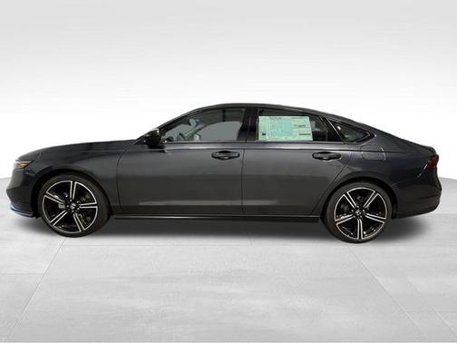 Meteorite Gray Metallic 2026 Honda Accord SE