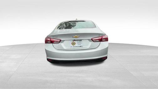 Silver Ice Metallic 2020 Chevrolet Malibu FWD LT