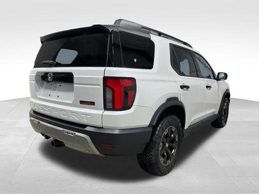 Platinum White Pearl 2026 Honda Passport AWD TrailSport Elite