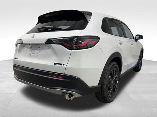 Platinum White Pearl 2026 Honda HR-V AWD Sport