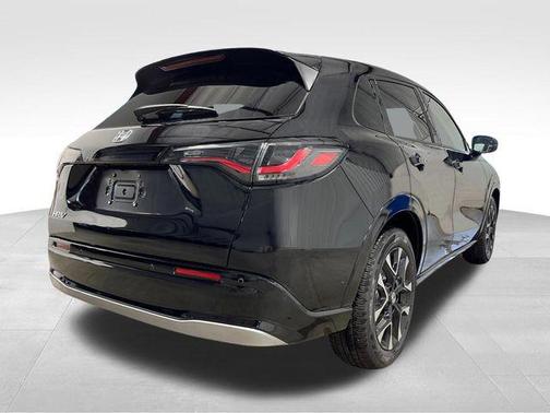 Crystal Black Pearl 2026 Honda HR-V EX-L