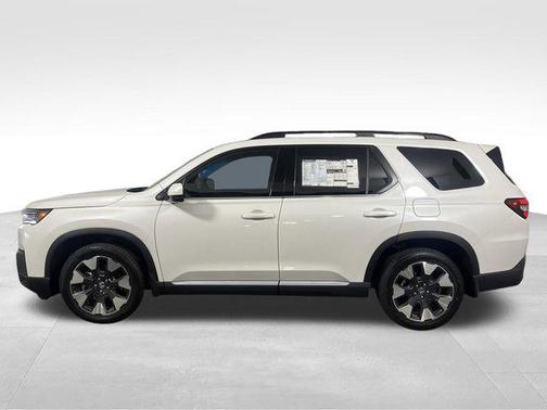 Platinum White Pearl 2026 Honda Pilot Elite