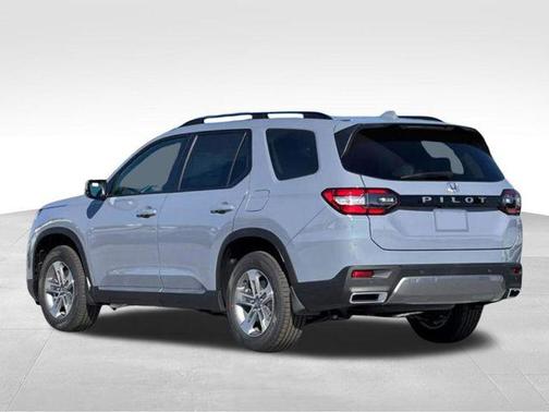 Sonic Gray Pearl 2026 Honda Pilot EX-L
