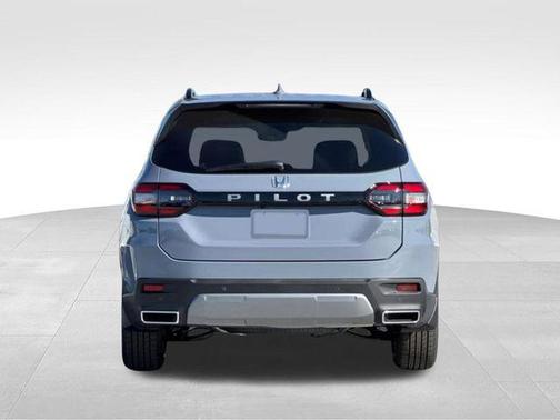 Sonic Gray Pearl 2026 Honda Pilot EX-L