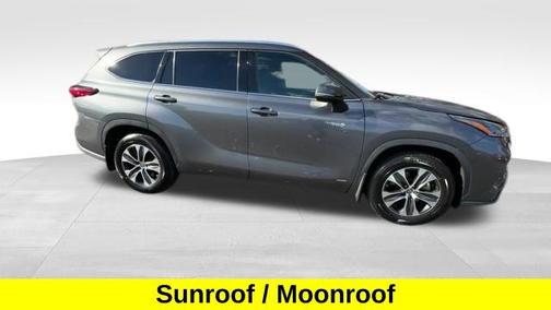 2021 Toyota Highlander Hybrid XLE