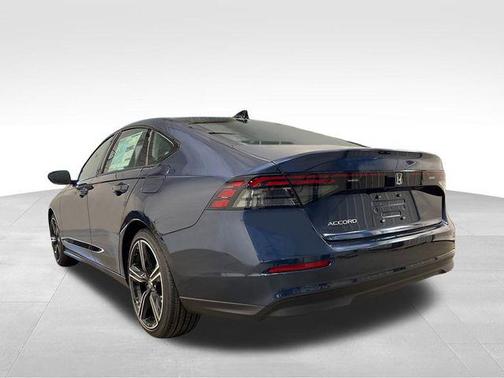 Canyon River Blue Metallic 2026 Honda Accord SE