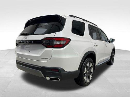 Wy 2026 Honda Pilot Touring 8-Passenger