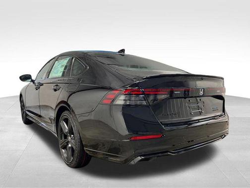 Crystal Black Pearl 2026 Honda Accord Hybrid Sport-L