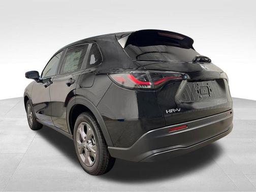 Crystal Black Pearl 2026 Honda HR-V LX