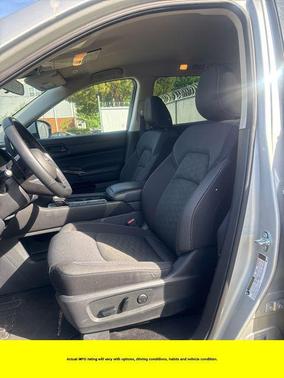 Brilliant Silver Metallic 2024 Nissan Pathfinder SV FWD