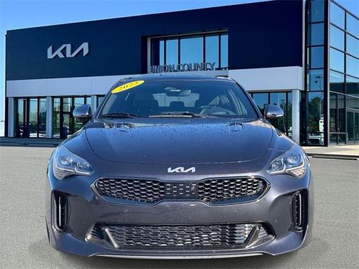 2023 Kia Stinger GT2