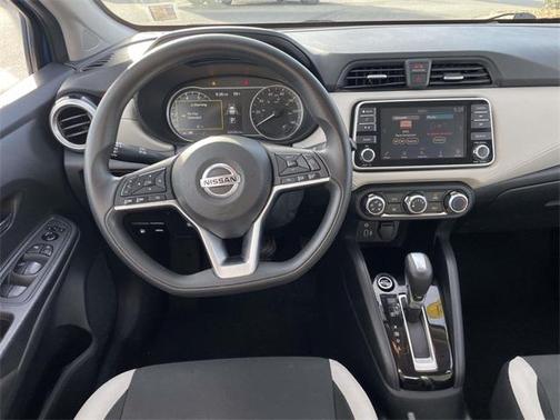 2021 Nissan Versa 1.6 SV