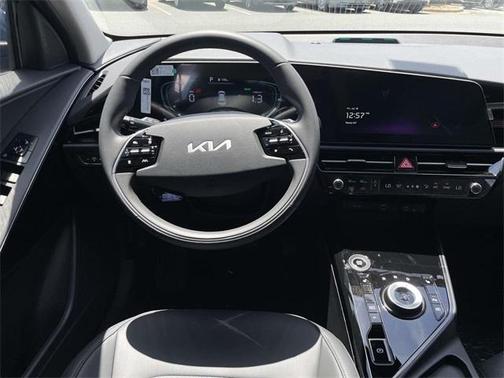 2025 Kia Niro Plug-In Hybrid EX