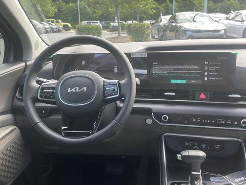 Ceramic Silver 2026 Kia Carnival SX