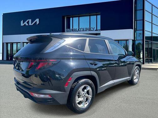 Black Pearl 2024 Hyundai TUCSON SEL
