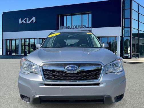 Ice Silver Metallic 2015 Subaru Forester 2.5i Premium