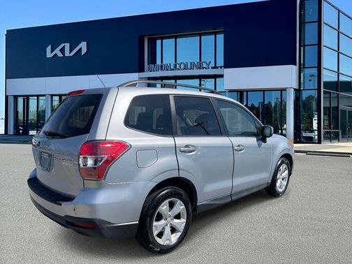 Ice Silver Metallic 2015 Subaru Forester 2.5i Premium