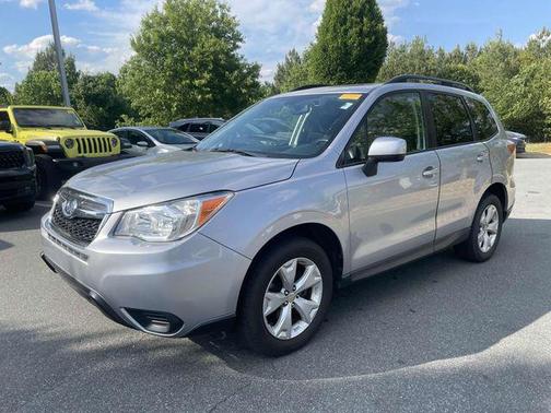 Ice Silver Metallic 2015 Subaru Forester 2.5i Premium