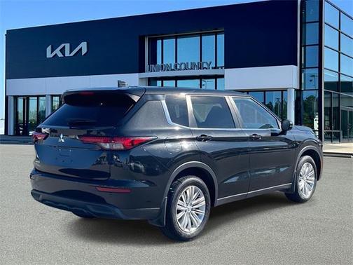 2022 Mitsubishi Outlander ES 2.5 2WD