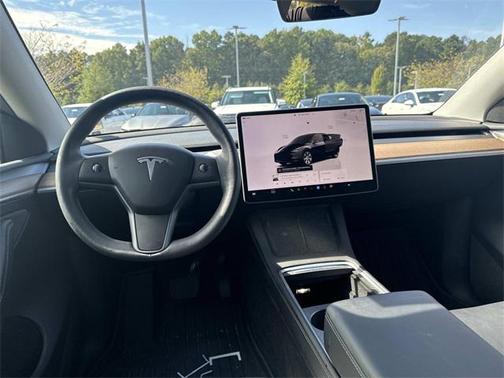 2023 Tesla Model Y RWD