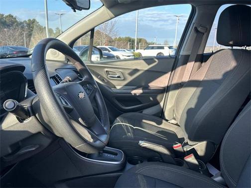 2022 Chevrolet Trax LS