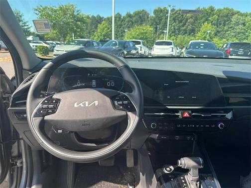 2024 Kia Niro EX
