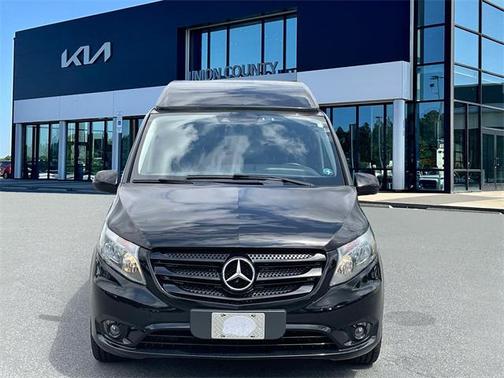 2016 Mercedes-Benz Metris Base
