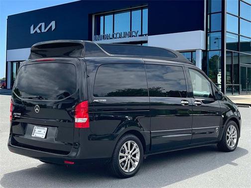 2016 Mercedes-Benz Metris Base