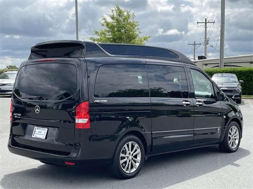 2016 Mercedes-Benz Metris Base