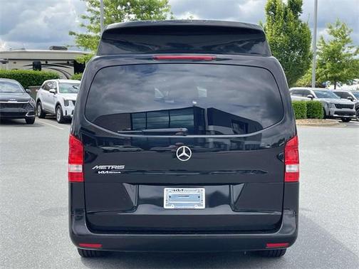 2016 Mercedes-Benz Metris Base