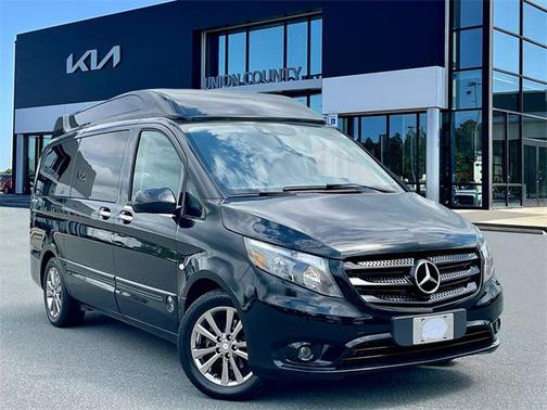 2016 Mercedes-Benz Metris Base