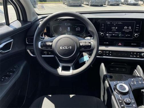 2024 Kia Sportage Hybrid LX