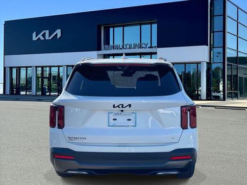 Snow White Pearl 2026 Kia Sorento Hybrid SX Prestige