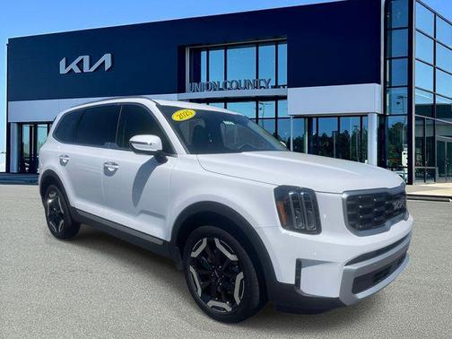 Glacial White Pearl 2025 Kia Telluride S