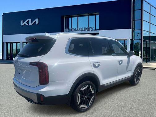 Glacial White Pearl 2025 Kia Telluride S