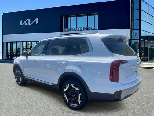 Glacial White Pearl 2025 Kia Telluride S