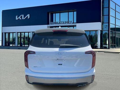 Glacial White Pearl 2025 Kia Telluride S