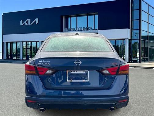 2023 Nissan Altima SR FWD