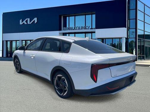 Snow White Pearl 2026 Kia K4 EX