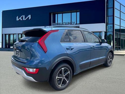 Mineral Blue 2026 Kia Niro EX