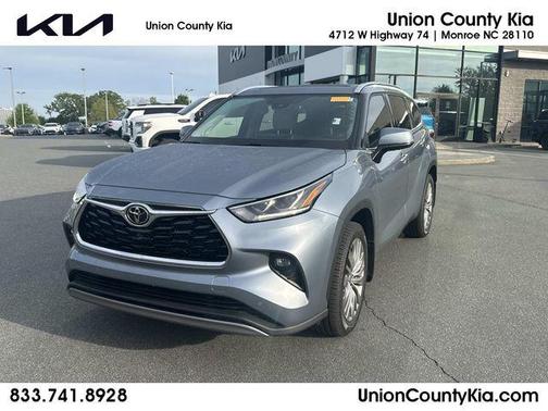 2022 Toyota Highlander Platinum