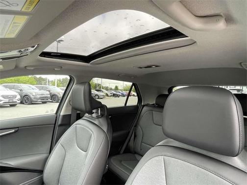 2025 Kia Niro Touring