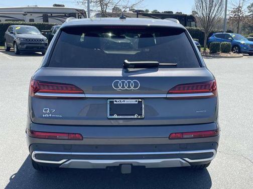 2021 Audi Q7 55 Premium Plus