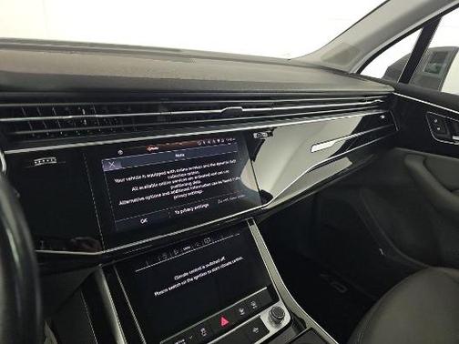 2021 Audi Q7 55 Premium Plus