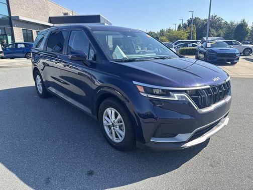 Deep Chroma Blue 2024 Kia Carnival LX