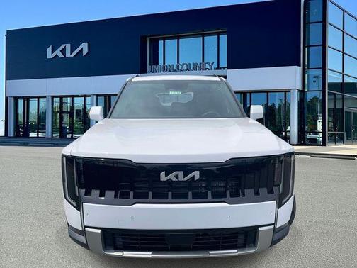 Glacial White Pearl 2027 Kia Telluride S