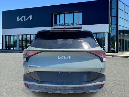 Jungle Green/Ebony Black Roof 2023 Kia Sportage S
