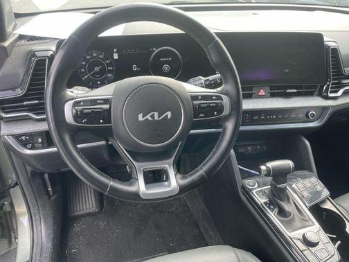 Jungle Green/Ebony Black Roof 2023 Kia Sportage S