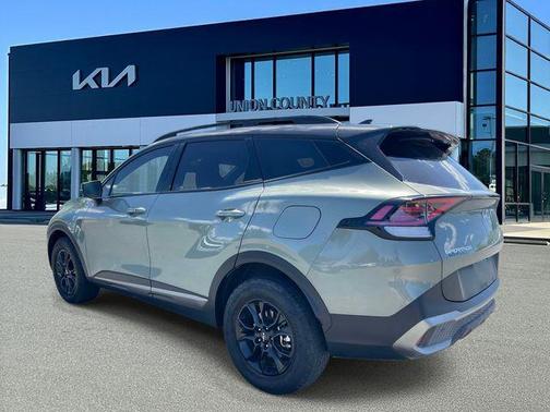 Jungle Green/Ebony Black Roof 2023 Kia Sportage S