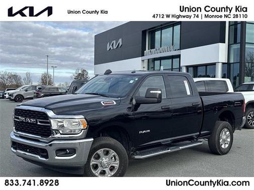 2024 RAM 2500 Big Horn Crew Cab 4x4 6'4' Box